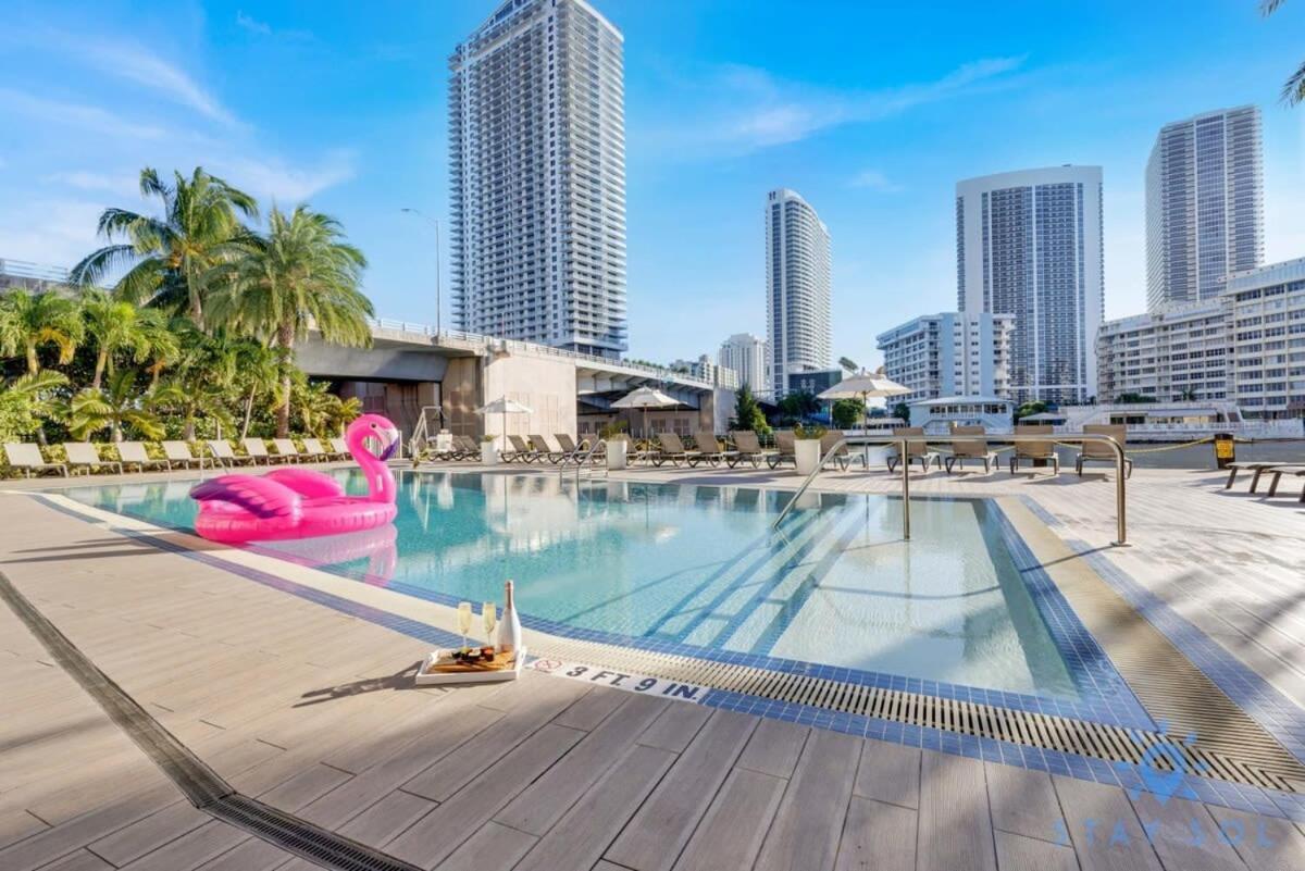 Infinite Views, Amazing Pool, Gym, Near Beach 할렌데일비치 외부 사진