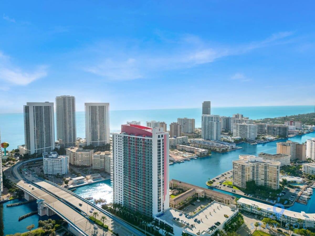 Infinite Views, Amazing Pool, Gym, Near Beach 할렌데일비치 외부 사진