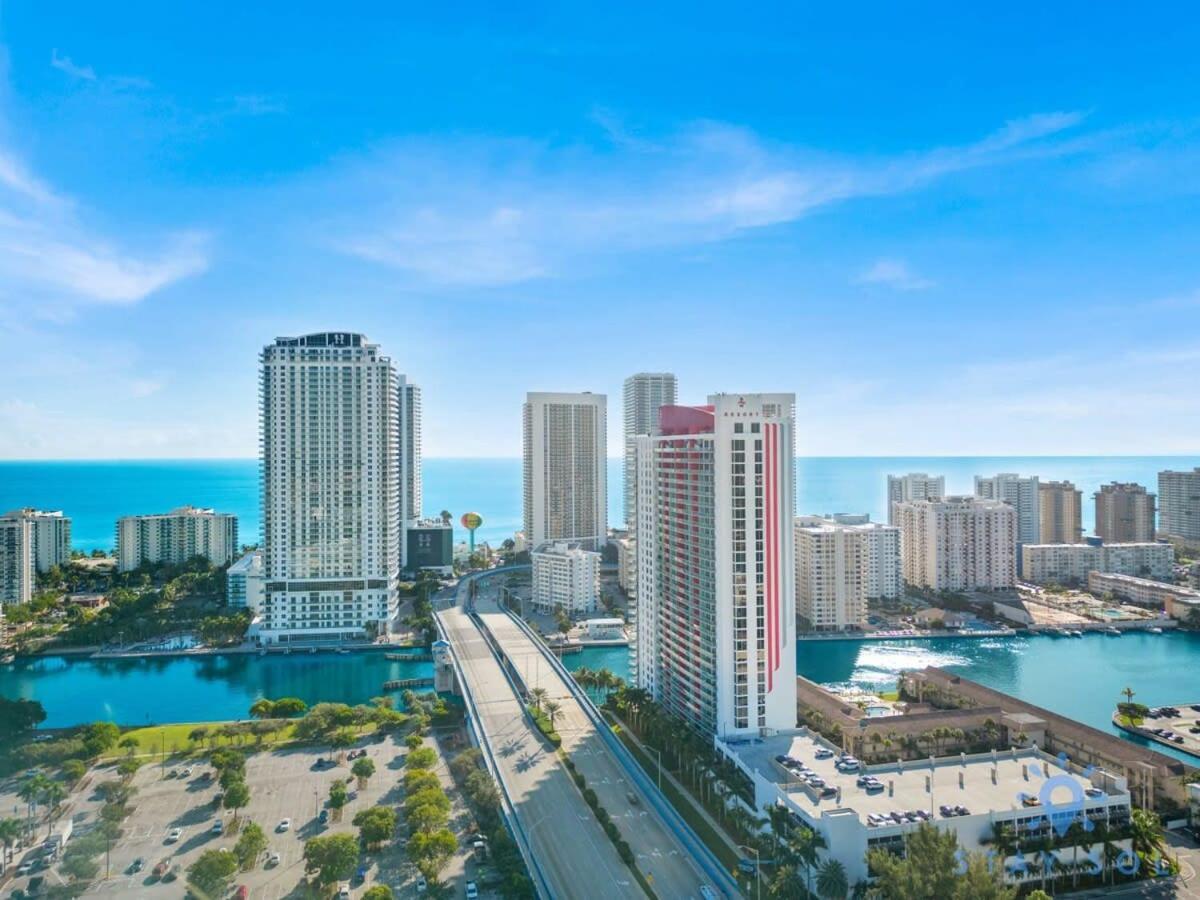 Infinite Views, Amazing Pool, Gym, Near Beach 할렌데일비치 외부 사진