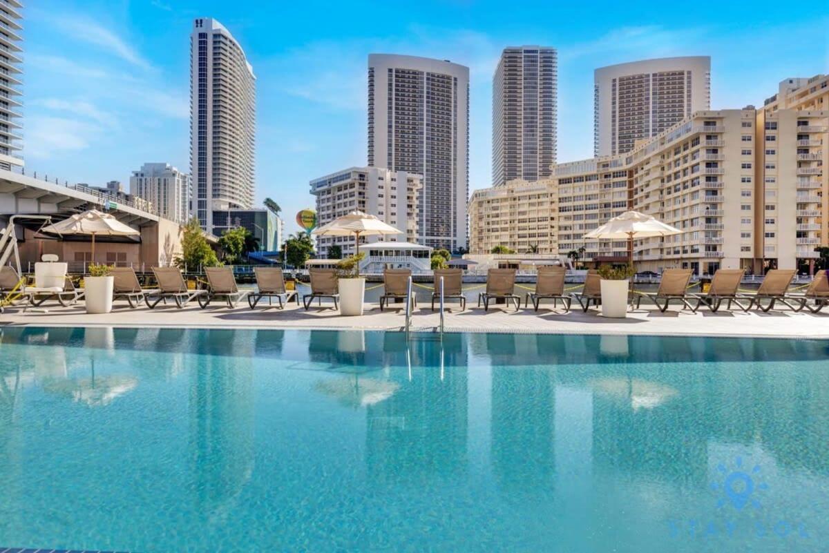 Infinite Views, Amazing Pool, Gym, Near Beach 할렌데일비치 외부 사진