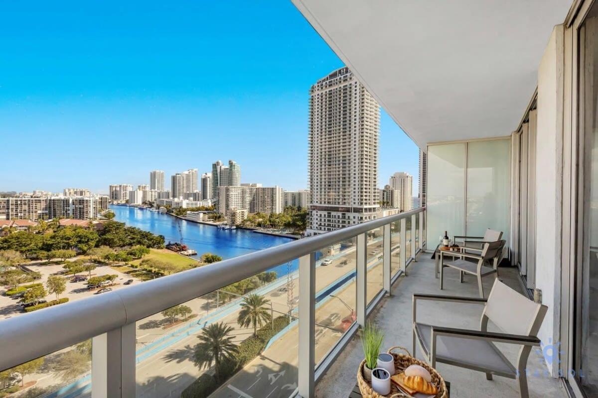 Infinite Views, Amazing Pool, Gym, Near Beach 할렌데일비치 외부 사진