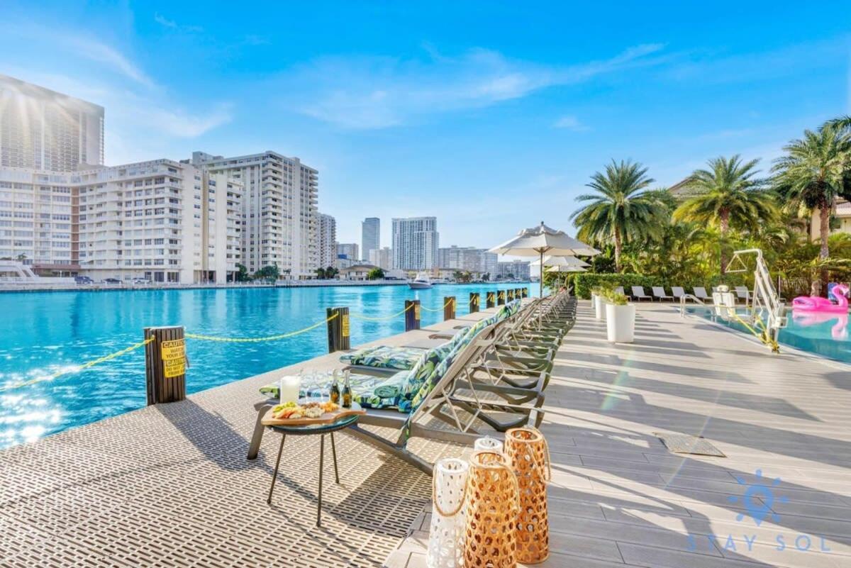 Infinite Views, Amazing Pool, Gym, Near Beach 할렌데일비치 외부 사진